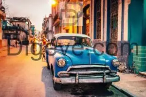 عکس با کیفیت ماشین قدیمی آبی