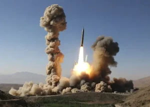 دانلود عکس با کیفیت لحظه پرتاب موشک